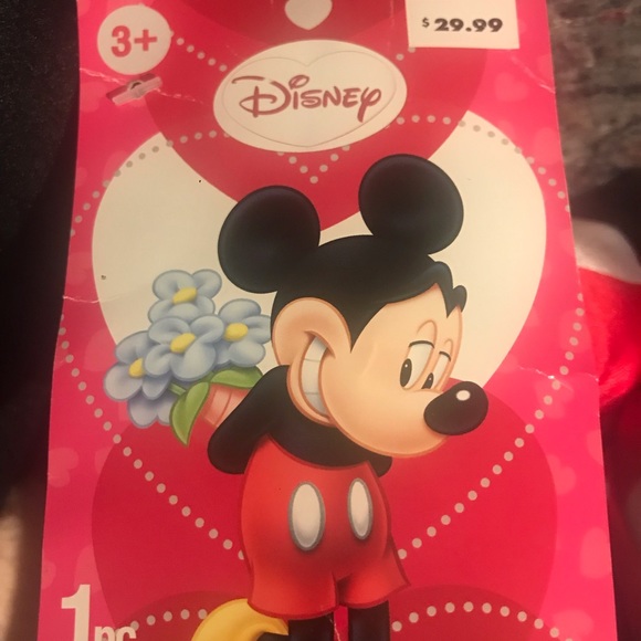 Disney Mickey and Minnie Valentine Greeter Plush 24” holding hearts NWT - Picture 4 of 8